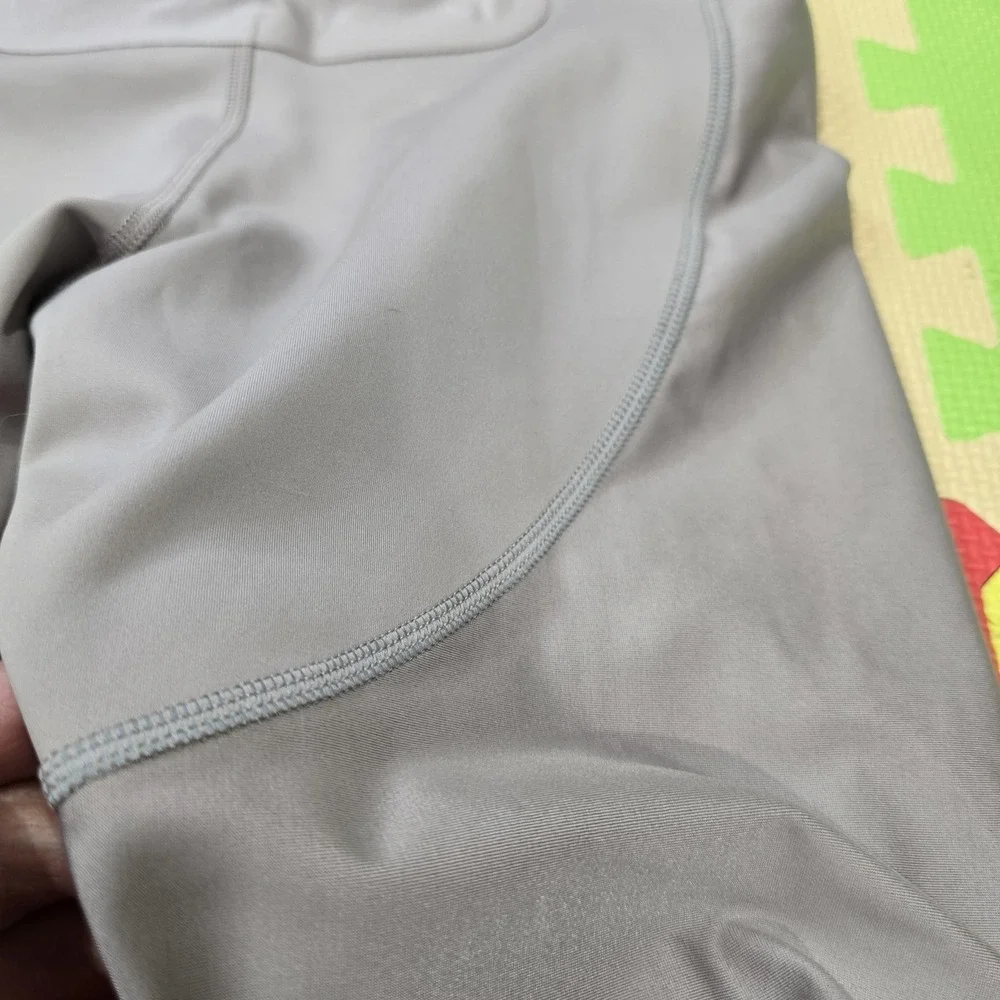 Nike Women's S Dri-FIT‎ Running Leggings Beige Gray Zipper Pockets Ankle Zip